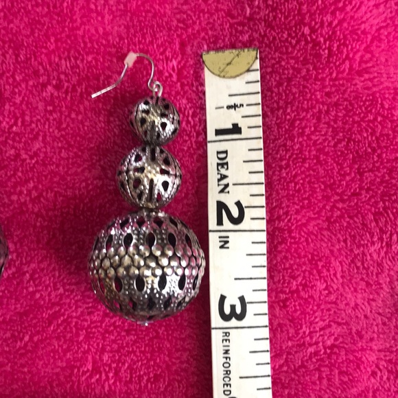 Silver chandelier earrings - Picture 2 of 4